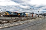 CSX 427 on M-434